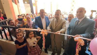 في ذكرى انتصارات أكتوبر.. محافظ شمال سيناء يفتتح سوق تجاري بالعريش | صور