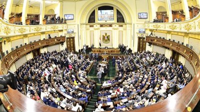 برلمانيون: الحكومة لم تخطر المجلس بأي زيادة في أسعار الوقود