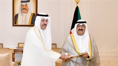 رئيس الوزراء الكويتي يقدم استقالة الحكومة لولي العهد