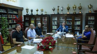 قبل سفره في رحلة علاجية.. تفاصيل اجتماع الخطيب مع كولر