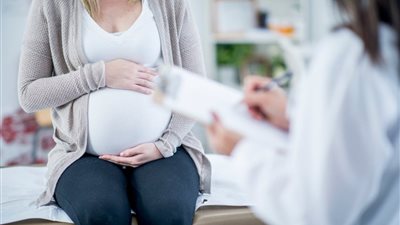 هل مضادات الاكتئاب أثناء الحمل تؤدي لإصابة الطفل بالتوحد ؟.. دراسة تجيب 