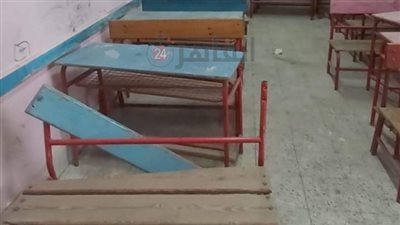 أولياء أمور بالجيزة يستغيثون: مدرسة ثروت عُكاشة التجريبية هتجيب لولادنا المرض | صور