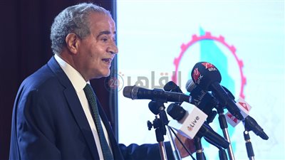 وزير التموين: استهلاك المصريين لزيت الطعام يصل إلى 2.4 مليون طن سنويًا