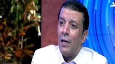 مصطفى كامل ينتقد ملابس مطربي المهرجانات والراب: أنا راجل بغير على بلدي.. مفيش حاجة اسمها أكل عيش