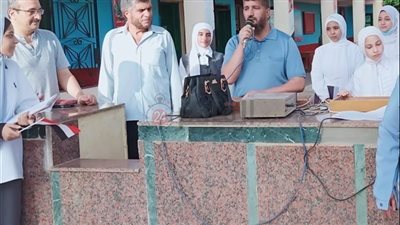 وفاة معلم عقب إلقاء كلمته في الطابور المدرسي بكفر الشيخ | بث مباشر