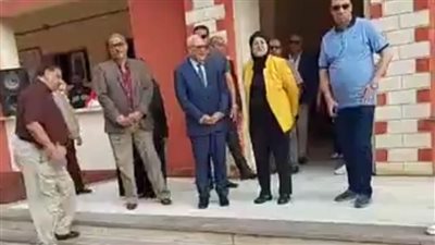 محافظ بورسعيد يتابع سير العملية التعليمية بمدارس الثانوية للبنين.. ومظلات لحماية الطالبات من الشمس | بث مباشر 