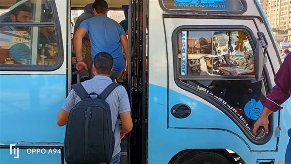 الدفع بسيارات لنقل