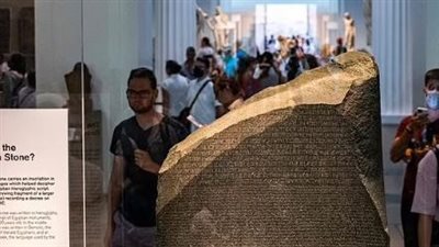 معاريف الإسرائيلية ترصد جهود مصر في استعادة آثارها المنهوبة من الخارج 