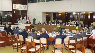 قطاع الأعمال: 5 مليارات جنيه أرباح مُستهدفة لـ القابضة للصناعات الكيماوية