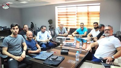 بركات يجتمع بالجهاز الفني للمنتخب الأولمبي لمناقشة ترتيبات المعسكر المقبل