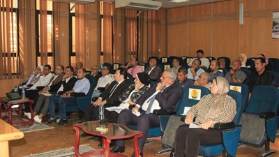 اجتماع لجان بطولة العالم للإسكواش للجامعات للتنسيق قبل افتتاحها