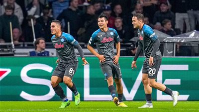 أرقام قياسية عديدة لـ نابولي بعد الفوز على أياكس بسداسية في دوري أبطال أوروبا