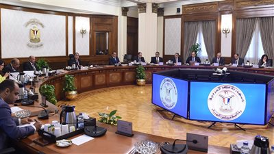 الحكومة توافق على 6 مشاريع قوانين بشأن اتفاقيات التزام بترولية