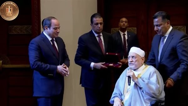 أحمد عمر هاشم 