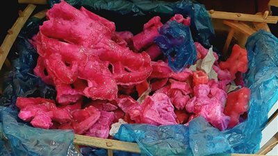 ضبط أكثر من طن حلوى مولد مجهولة المصدر بسوهاج | صور