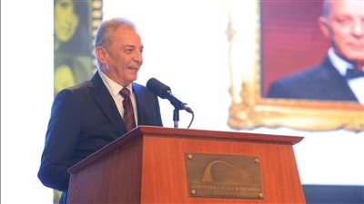 محمود حميدة بمهرجان الإسكندرية: ماكنتش أظن أني هعيش لحد ما أشوف دورة باسمي