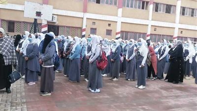 سقوط أجزاء خرسانية من مبنى داخل مدرسة ثانوية بنات بالمحلة.. والتعليم: إخلاء المدرسة من الطالبات