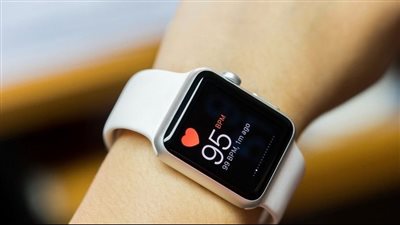 شركات السياحة تعلن بدء تسليم ساعات ذكية لكل معتمر تتضمن البرامج المتفق عليها خلال الرحلة