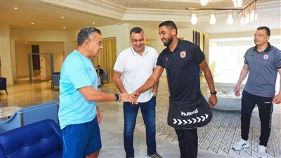 لاعب جديد ينضم إلى قائمة يد الأهلي في تونس بالبطولة الإفريقية