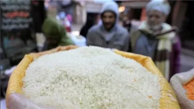 انخفاض أسعار الدقيق والفول والزيت في الأسواق.. وكيلو الأرز بـ 26 جنيها