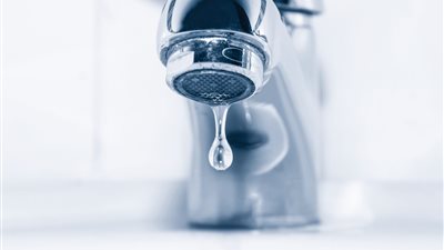 انقطاع المياه عن التبين و15 مايو بسبب كسر مفاجئ في أحد الخطوط