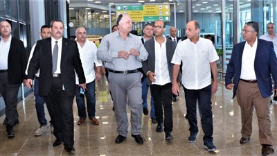 خلال جولته بمطار سفنكس.. وزير الطيران يوجه بسرعة الانتهاء من أعمال التطوير واستخدام الطاقة الشمسية