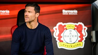 باير ليفركوزن يضرب لايبزيج بثلاثية وينفرد بصدارة الدوري الألماني