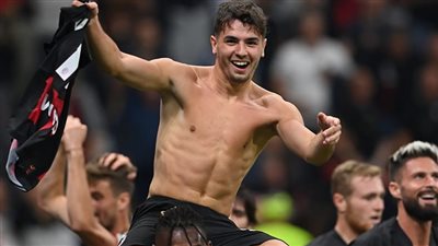 ميلان يضرب يوفنتوس بثنائية نظيفة في الدوري الإيطالي