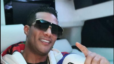 محمد رمضان يحتفل بوصول حسابه على يوتيوب إلى 4.8 بليون مشاهدة