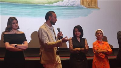 عابد عناني: مخرج فيلم الباب الأخضر حرص على احترام نص أسامة أنور عكاشة