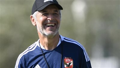 كولر يستغل فترة التوقف ويطير إلى بلاده للاطمئنان على أسرته 