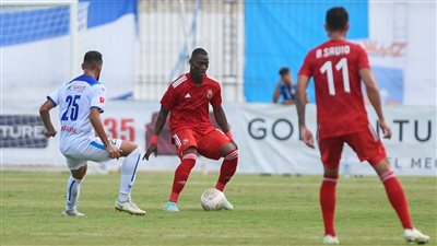الأهلي يكتفي بهدفين فقط في مرمى الاتحاد المنستيري بالشوط الأول