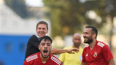 حققنا فوزًا هامًا.. علي معلول وعبد القادر يتحدثان عن مباراة الأهلي أمام الاتحاد المنستيري