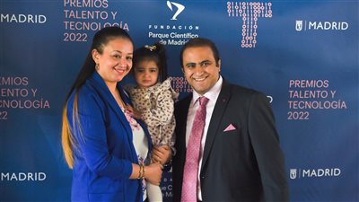  لم أتوقع فوزي بالجائزة.. قصة مصري بإسبانيا ساعدت أبحاثه في زيادة العمر الافتراضي للقمر الصناعي