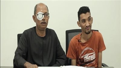 لم يعرف اليأس.. شاب من ذوي الهمم يروي قصة نجاحه واتجاهه للشعر والغناء رغم إعاقته | بث مباشر
