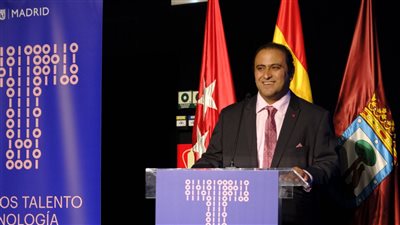 يتوقع مُعدل ذوبان الثلج بالقارة القطبية الجنوبية.. شركتان إسبانيتان تنفذان مشروعًا لمهندس مصري