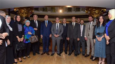 رئيسا الرقابة المالية والبورصة يفتتحان جلسة التداول احتفالا بأسبوع المستثمر العالمي