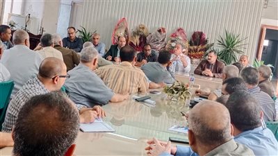 لتشجيع زراعة القمح.. رئيس الإدارة المركزية للتعاون الزراعي يتفقد الجمعيات الزراعية بالشرقية