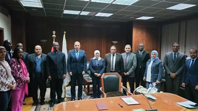 وزير الري يتابع مع ممثلي البنك الإفريقي موقف مشروع الممر الملاحي بين بحيرة فيكتوريا والبحر المتوسط