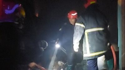 انتداب الأدلة الجنائية لمعاينة حريق شب في مخزن خردة شركة مياه الشرب بالمحلة 