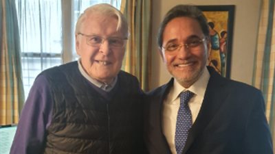 يصدر عن دار لارماتان.. عبد الرحيم علي يوقع عقد نشر كتابه الأفكار الشيطانية في فرنسا