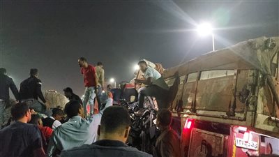 شاهد عيان على حادث دائري المريوطية: سائق التريلا ركب فوق العربيات وشكله كان سكران