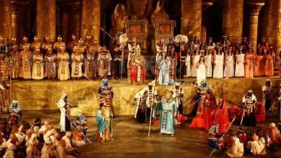 إحالة مسؤولين بالهيئة العامة للتنشيط السياحي للمحاكمة في اتهامهما بالاستيلاء علي عملات تذكارية خاصة بأوبرا عايدة