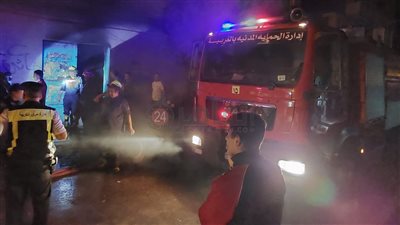 السيطرة على حريق نشب في مخزن أسفل عمارة بطنطا | صور 