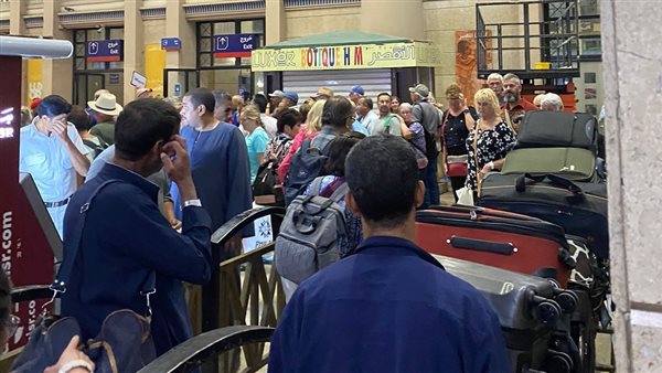 اقبال سياحي كبير