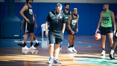 الأهلي يختتم استعداداته لمواجهة كاظمة بنصف نهائي البطولة العربية لكرة السلة