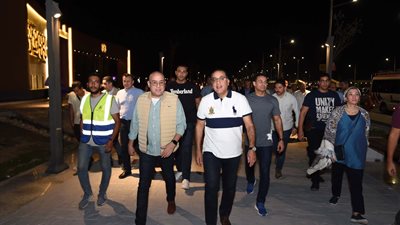 رئيس الوزراء يتفقد مشروع ممشى السلام السياحي بشرم الشيخ