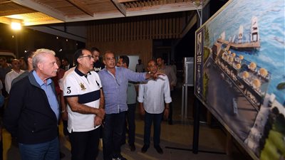 رئيس الوزراء يتفقد أعمال تطوير سقالة شرم الشيخ بخليج نعمة