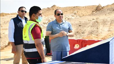 السيسي يوجه باستمرار تطوير ورفع كفاءة الطرق والمحاور المرورية في القاهرة الكبرى