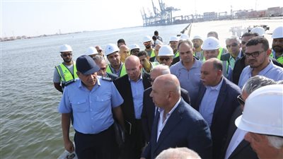 وزير النقل: نجحنا في جذب أنظار الخطوط الملاحية العالمية للعمل داخل مصر